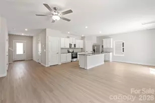 3411 Robindale Dr, Winston Salem, NC 27107 - Photo 4