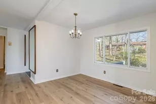 3113 Primrose Dr, Hendersonville, NC 28792 - Photo 8