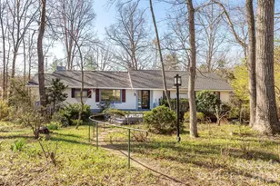 3113 Primrose Dr, Hendersonville, NC 28792 - Photo 1