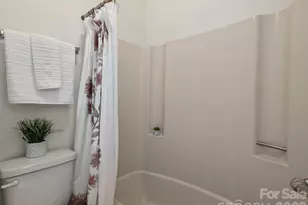 464 Windswept Dr, Asheville, NC 28801 - Photo 10