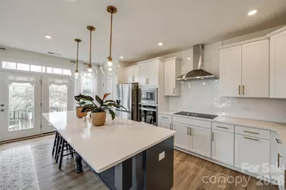 400 Simeon Drive, Charlotte, NC 28208 - Photo 2