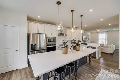 400 Simeon Drive, Charlotte, NC 28208 - Photo 1