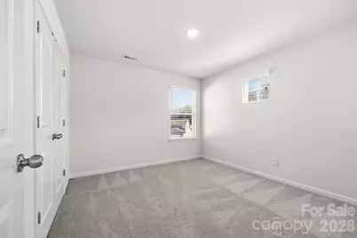 7024 Maple Run Circle, Charlotte, NC 28215 - Photo 32