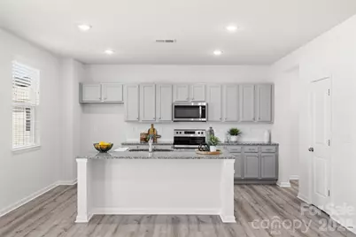 7024 Maple Run Circle, Charlotte, NC 28215 - Photo 14