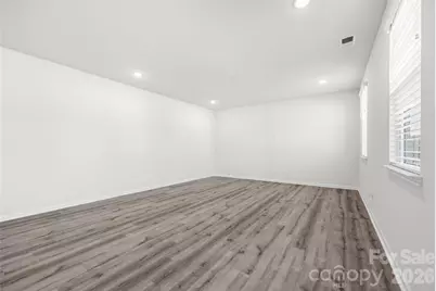 7024 Maple Run Circle, Charlotte, NC 28215 - Photo 18