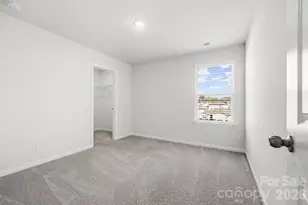 7024 Maple Run Cir, Charlotte, NC 28215 - Photo 30