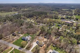 104 Stonewood Estates Dr, Cherryville, NC 28021 - Photo 42