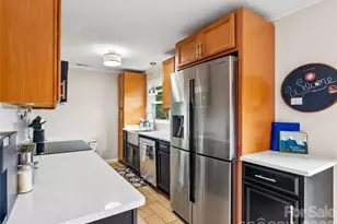 11 Oakley Dogwood Dr, Asheville, NC 28803 - Photo 10