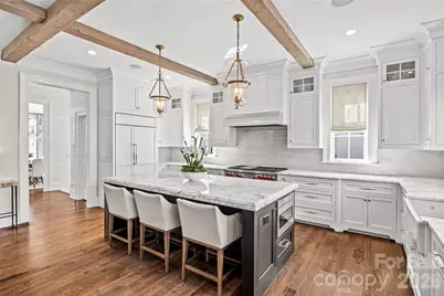 2031 Hastings Drive, Charlotte, NC 28207 - Photo 10