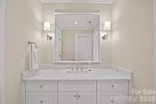 2031 Hastings Dr, Charlotte, NC 28207 - Photo 46
