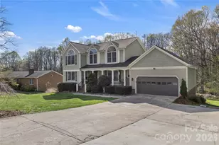 120 Oak Point Dr, Cherryville, NC 28021 - Photo 2