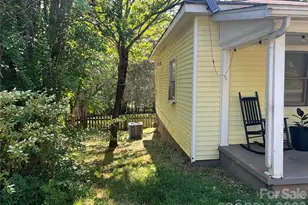 138 N Meridian St, Rutherfordton, NC 28139 - Photo 4