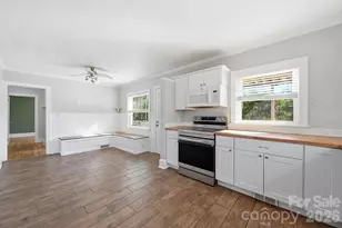 555 Peigler St NW, Concord, NC 28027 - Photo 10