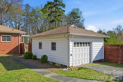 555 Peigler Street NW, Concord, NC 28027 - Photo 4