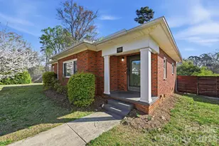 555 Peigler St NW, Concord, NC 28027 - Photo 2