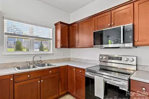 15 Scottish Cir, Asheville, NC 28803 - Photo 12