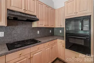 10713 Ridge Acres Rd, Charlotte, NC 28214 - Photo 14