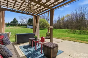 11016 Wyndham Pointe, Charlotte, NC 28213 - Photo 36