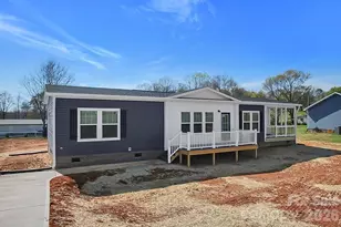 1423 Chatfield Rd, Shelby, NC 28150 - Photo 2