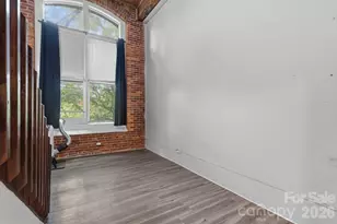 201 S Hoskins Rd, Charlotte, NC 28208 - Photo 4