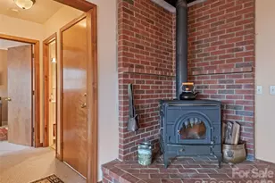 415 Treetop Ln, Waynesville, NC 28785 - Photo 10