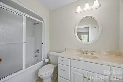 5109 McCallum Meadows Drive, Charlotte, NC 28216 - Photo 28