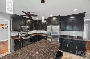 7142 Forest Hills Dr, Denver, NC 28037 - Photo 14