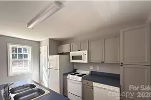 4019 Durham Ln, Charlotte, NC 28269 - Photo 30