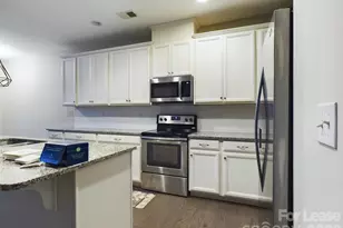 6624 Berewick Commons Pkwy, Charlotte, NC 28278 - Photo 8