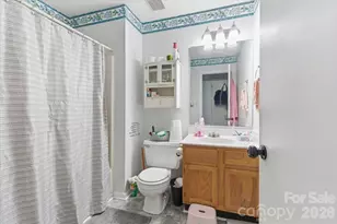 6112 Coltswood Ct, Charlotte, NC 28211 - Photo 18