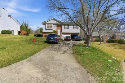 6112 Coltswood Court, Charlotte, NC 28211 - Photo 2