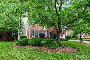 6401 Morningsong Ln, Charlotte, NC 28269 - Photo 2