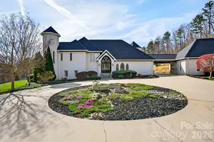 300 Springhill Dr, Rutherfordton, NC 28139 - Photo 2