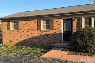 2205 Brookneal Dr, Gastonia, NC 28054 - Photo 6