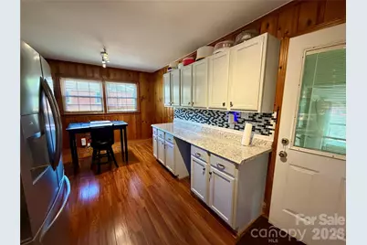 4516 Brooktree Drive, Charlotte, NC 28208 - Photo 4
