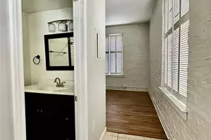 229 N Poplar St, Charlotte, NC 28202 - Photo 12