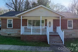 225 Brevard St, Statesville, NC 28677 - Photo 2