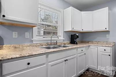 225 Brevard Street, Statesville, NC 28677 - Photo 4