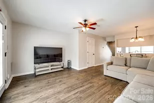 10961 Carmel Crossing Rd, Charlotte, NC 28226 - Photo 6