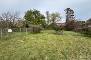 408 Clark Blvd, Charlotte, NC 28262 - Photo 4