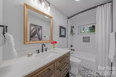 5841 Donegal Drive, Charlotte, NC 28212 - Photo 12