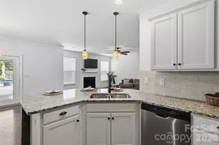 1241 Horse Sugar Rd, Clover, SC 29710 - Photo 10