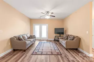 16439 Golden River Ln, Charlotte, NC 28277 - Photo 8