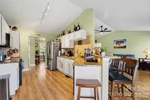 129 Falling Leaf Ln, Statesville, NC 28677 - Photo 8