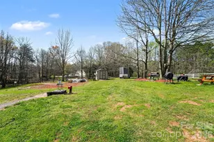 129 Falling Leaf Ln, Statesville, NC 28677 - Photo 24