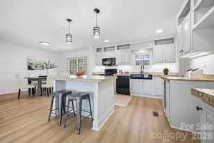 17 Windy Acres Dr, Hendersonville, NC 28792 - Photo 2