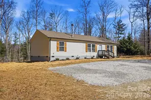 17 Windy Acres Dr, Hendersonville, NC 28792 - Photo 30