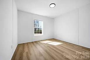 17 Windy Acres Dr, Hendersonville, NC 28792 - Photo 22