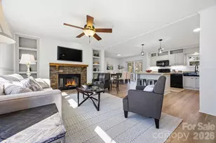 17 Windy Acres Dr, Hendersonville, NC 28792 - Photo 16