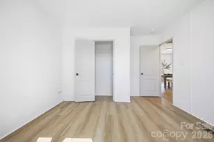 17 Windy Acres Dr, Hendersonville, NC 28792 - Photo 24